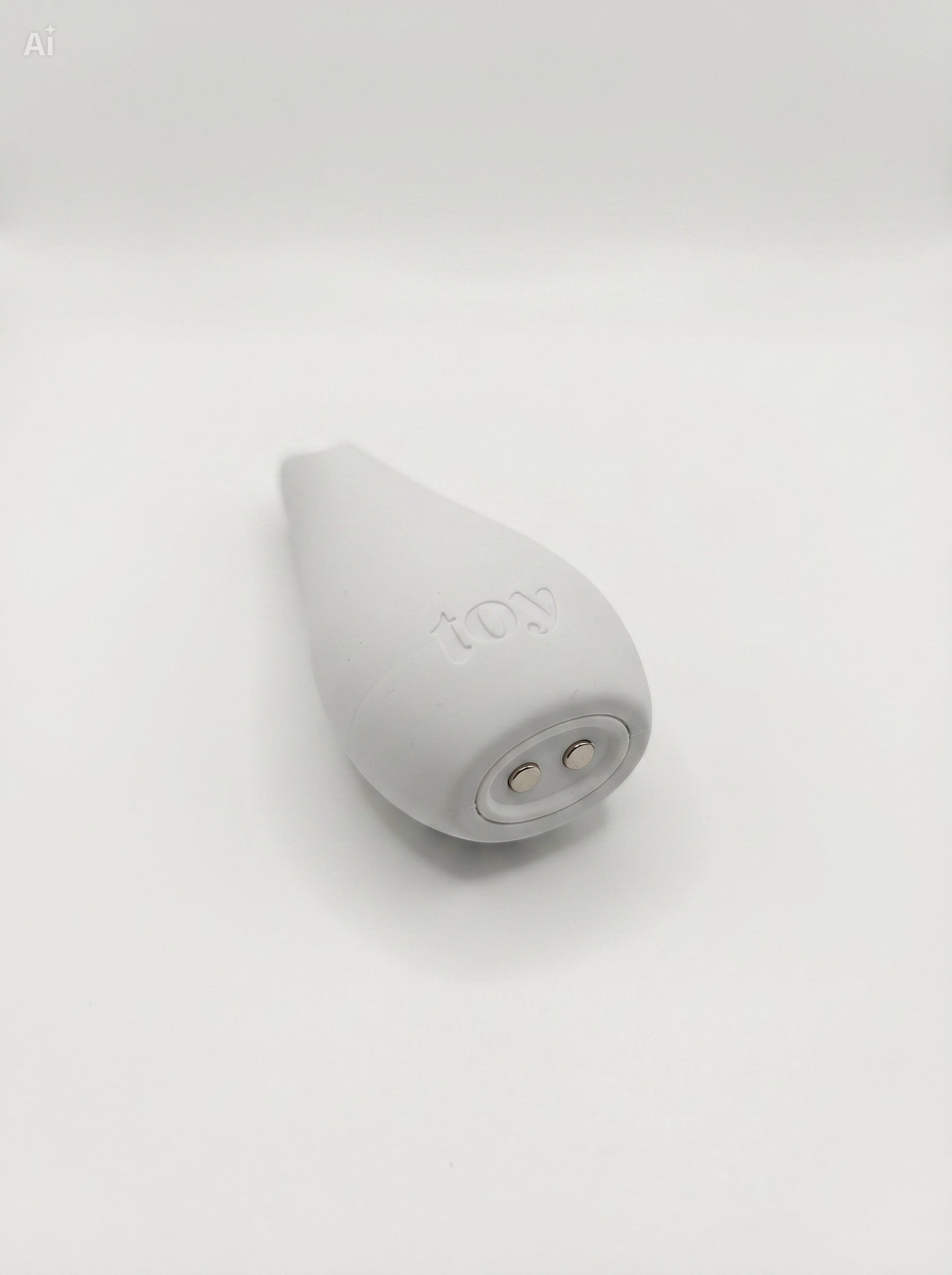Minimalist Cone Vibrator – Elegant Design & Focused Stimulation